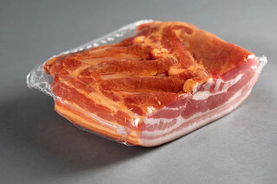 Vacuum shrink bag for meat packaging